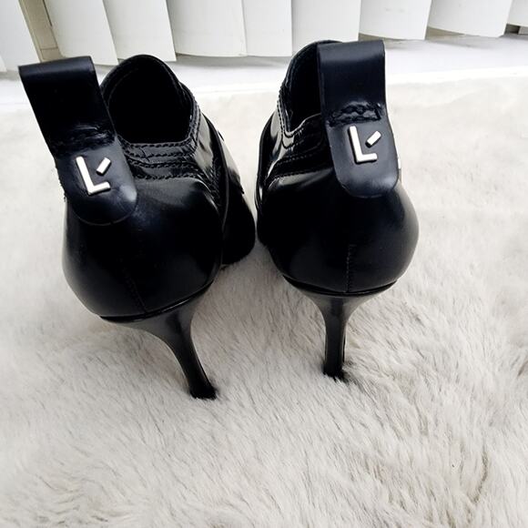 NEW Larroude Stewart Buckle Point Toe Ankle Bootie - Picture 6 of 13